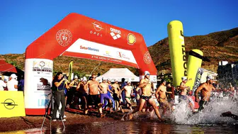 Marmaris sularında dev buluşma: 22 ülkeden gelen sporcular kulaçlarını şampiyonluk için atıyor