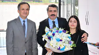 Yıldırım'da ders zili spor salonunda çaldı: Başkan Yılmaz gençlerle ter döktü