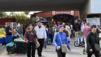 Edirne'de gurbetçi trafiği bitti, Bulgar turistlerin alışveriş mesaisi başladı