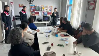 Dijital dünyada tehlike çanları: Sinop'ta öğrencilere kritik uyarılar