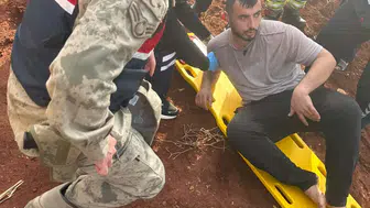 Reyhanlı yolunda korkunç kaza: Kontrolden çıkan TIR zeytinliğe uçtu