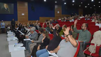 Aliağa Belediyesi'nde köklü değişim: Başkan Acar'ın 'güven' sınavı ve yeni teşkilat yapısı