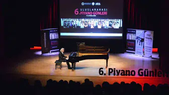 Eskişehir'de piyano rüzgarı: Sebastiano Brusco'dan unutulmaz Liebestraum performansı