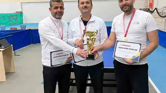 Masa tenisinde müftülük rüzgarı: Rakiplerine set vermeden zirveye yerleştiler