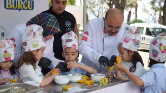 Burhaniye’de Türk mutfağının asırlık mirası sofralara taşındı