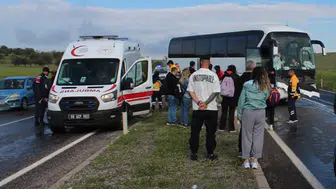 Aksaray yolunda tur otobüsü devrildi
