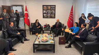 Siyasette bayramlaşma trafiği yeniden başladı