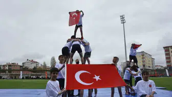 Ardahan sokaklarında 19 Mayıs enerjisi