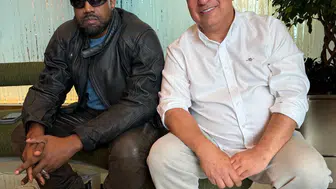 Kanye West dev konser için İstanbul'a ayak bastı
