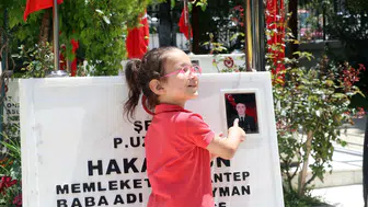 Gaziantep Asri Mezarlıkta Arife Günü yoğunluğu