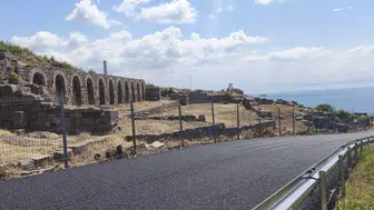Assos Antik Liman yolunda ulaşım konforu artıyor