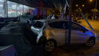 Osmaniye’de otomobil manav reyonuna daldı