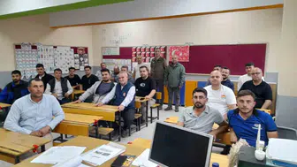 Selendi'de avcılara doğa ve yaban hayatı eğitimi verildi