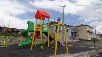 Malatya’da askerler köy okulunu baştan aşağı yeniledi