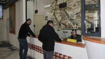 Şehzadeler’de vergi ödemesi için hafta sonu mesaisi