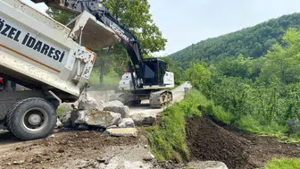 Düzce Çamlısu Köyü heyelan riskiyle mücadele ediyor
