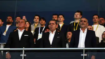 Terim öğrencilerini tribünden izledi