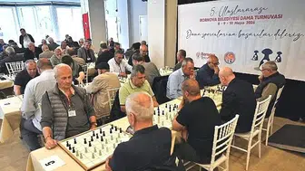 İzmir dama turnuvasında kürsü Muşlu Ahmet Tokmak'ın oldu