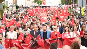 Bursa sokakları 19 Mayıs coşkusuyla doldu taştı