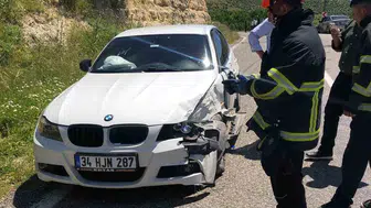 Yeşilli yolunda feci çarpışma beş kişi hastanelik oldu
