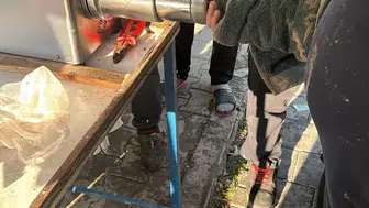 Nevşehir'de kurban eti çekerken elini makineye kaptırdı