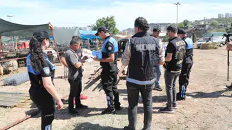 Antalya kurban pazarında dolandırıcılara karşı polis devriyesi