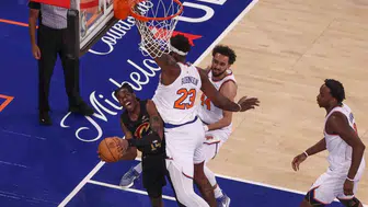 Knicks evinde hata yapmadı ve seride öne geçti