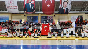 Bilecik gençleri 19 Mayıs için İstasyon salonunda buluştu