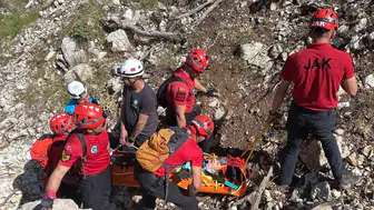Fethiye Babadağ’da yamaç paraşütü yapan turist kayalıklara çakıldı