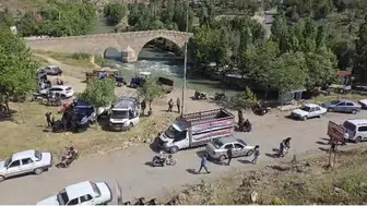Çermik’te kurban pazarı tarihi köprüye taşındı