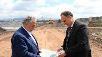 Talas Belediye Başkanı Başakpınar mahallesinde saha mesaisine çıktı