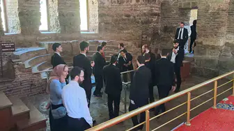 İznik’in kadim sokaklarında Amerikalı din adamları turu