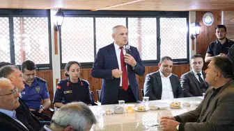 Yahyalı ilçe protokolü bayramlaşma töreninde bir araya geldi