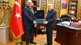 Bahçeli'nin Ankara'daki konuğu Kerkük'ün yeni Türkmen valisi oldu