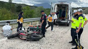 Gölpazarı yolunda direksiyon hakimiyetini kaybeden motosikletli kaza yaptı