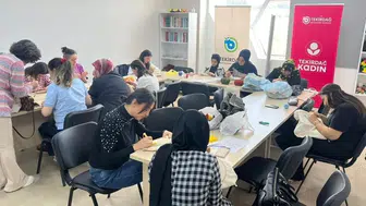Çerkezköylü kadınlar atölyelerde el emeğini kazanca dönüştürüyor