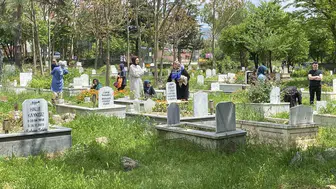 Bolu halkı bayram öncesi mezarlıklara akın etti