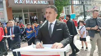 Devrek gençleri 19 Mayıs coşkusunu meydanlara taşıdı