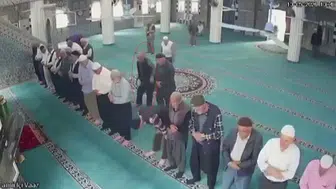 İmamın hızlı müdahalesi camideki yaşlı adamı hayata döndürdü