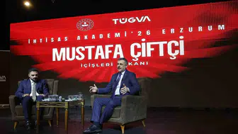 İçişleri Bakanı Çiftçi Erzurumda gençlerle buluştu