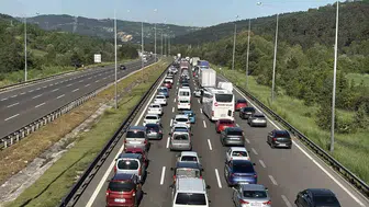 Bayram dönüşü Bolu yolunda trafik kilitlendi