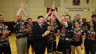 Gökçeada voleybolla şenlendi