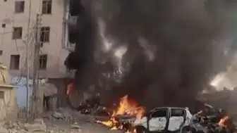 Pakistan'da tren istasyonunda şiddetli patlama