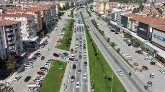Bayram dönüşü Çorum yollarında trafik kilitlendi