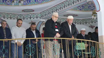 Bolu bayram sabahına camilerde buluşarak başladı