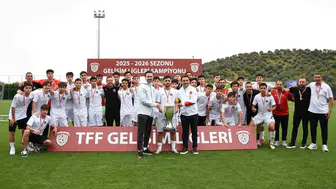 Manisa FK gençleri Türkiye zirvesine yerleşti