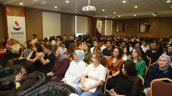 Hemşirelik mesleğinin geleceği değerler üzerinden tartışıldı