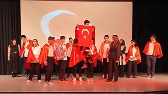 Erzurum’da özel öğrencilerin sahne performansı herkesi duygulandırdı