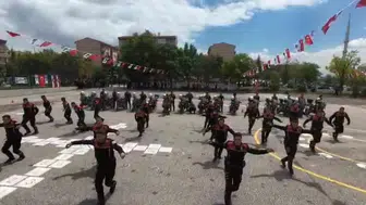 Ankara sokaklarında 19 Mayıs için yunus polislerinden özel şov