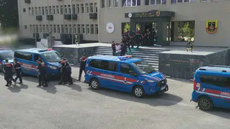 Gaziantep'te göçmen kaçakçılarına şafak baskını